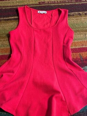 Wilde Sculpted Peplum Tank Top - Bright Pink